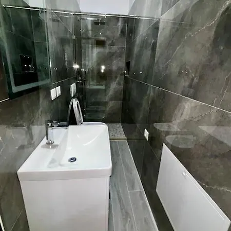 2 Floor, Duplex * Elbasan