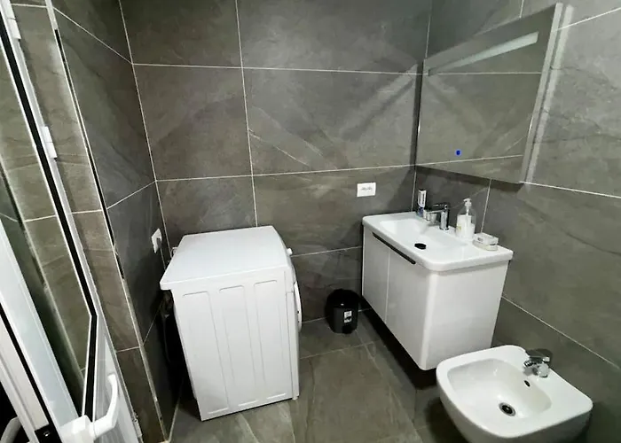 2 Floor, Duplex 爱尔巴桑